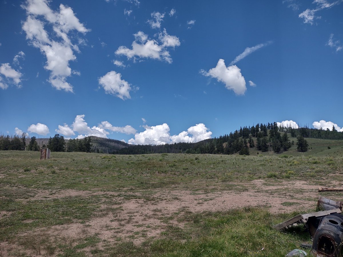 devinnunesgramp's tweet photo. @DevinsCat1 @DevinCow Fishing at a friend's. He has 160 acres in the Saguache mountain range in Colorado. https://t.co/Cc5UVpZYzS