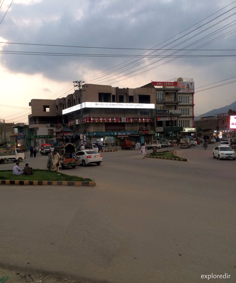 explore_dir's tweet photo. Shahed Chowk Timergara 😍😍
#exploredir #timergara #Trending https://t.co/aA9Rx6tThA