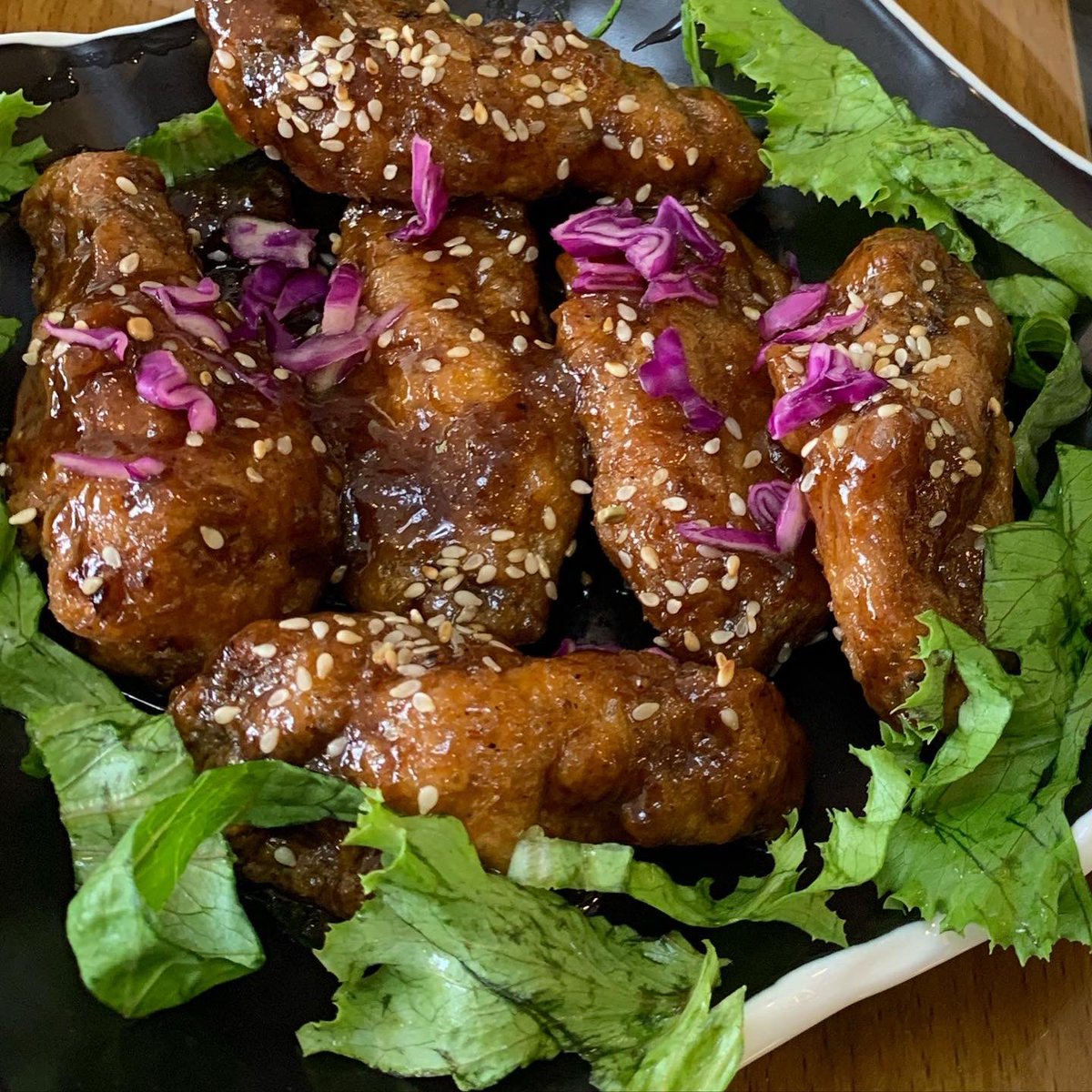 The_Grill_House's tweet photo. Just wing it!😉with our
saucy chicken wings that go with
everything, fries, salad……you name it 😋 https://t.co/e6SmB0ZqrD