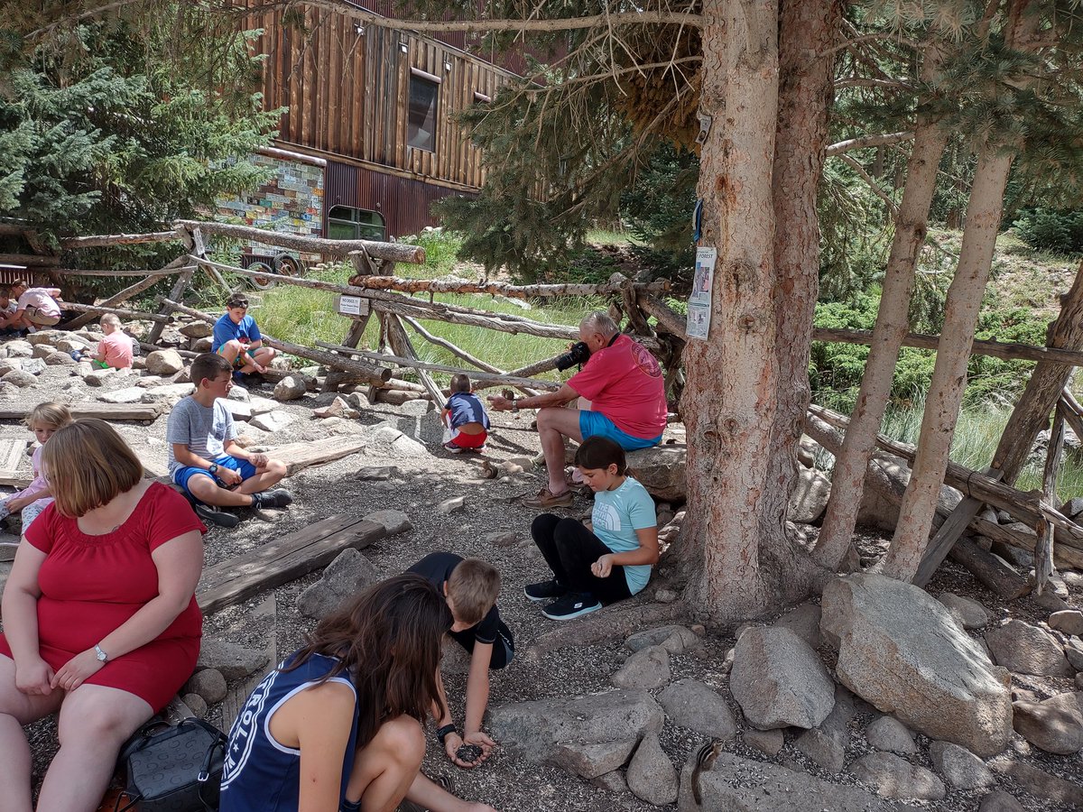 devinnunesgramp's tweet photo. @DevinsCat1 @DevinCow  People feeding chipmunks at Saint Elmo in Colorado. It's a ghost town and tourist spot. Check out the guy with the chipmunk in his hand and the camera he's holding. https://t.co/Fm8r9lJiuf