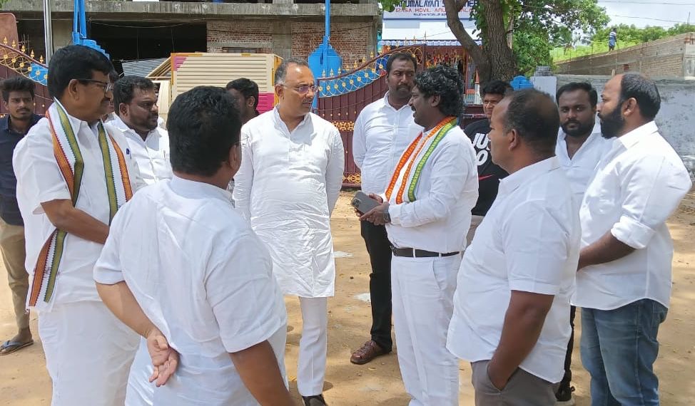 IlainarM's tweet photo. *இளந்தலைவர் ராகுல்காந்தி MP
அவர்களின் இந்திய ஒற்றுமை
 பாதயாத்திரை*
 குமரியில் இருந்து செப் 7 ம்தேதி  நடைப்பயணம் துவங்கும் இடத்தையும், தலைவர் ராகுல்காந்திக்கும் அவருடன் நடைப்பயணம் மேற்கொள்ளும் காங்கிரஸ் நிர்வாகிகள் தங்கும் இடங்களையும். https://t.co/zKoBlQcJbb