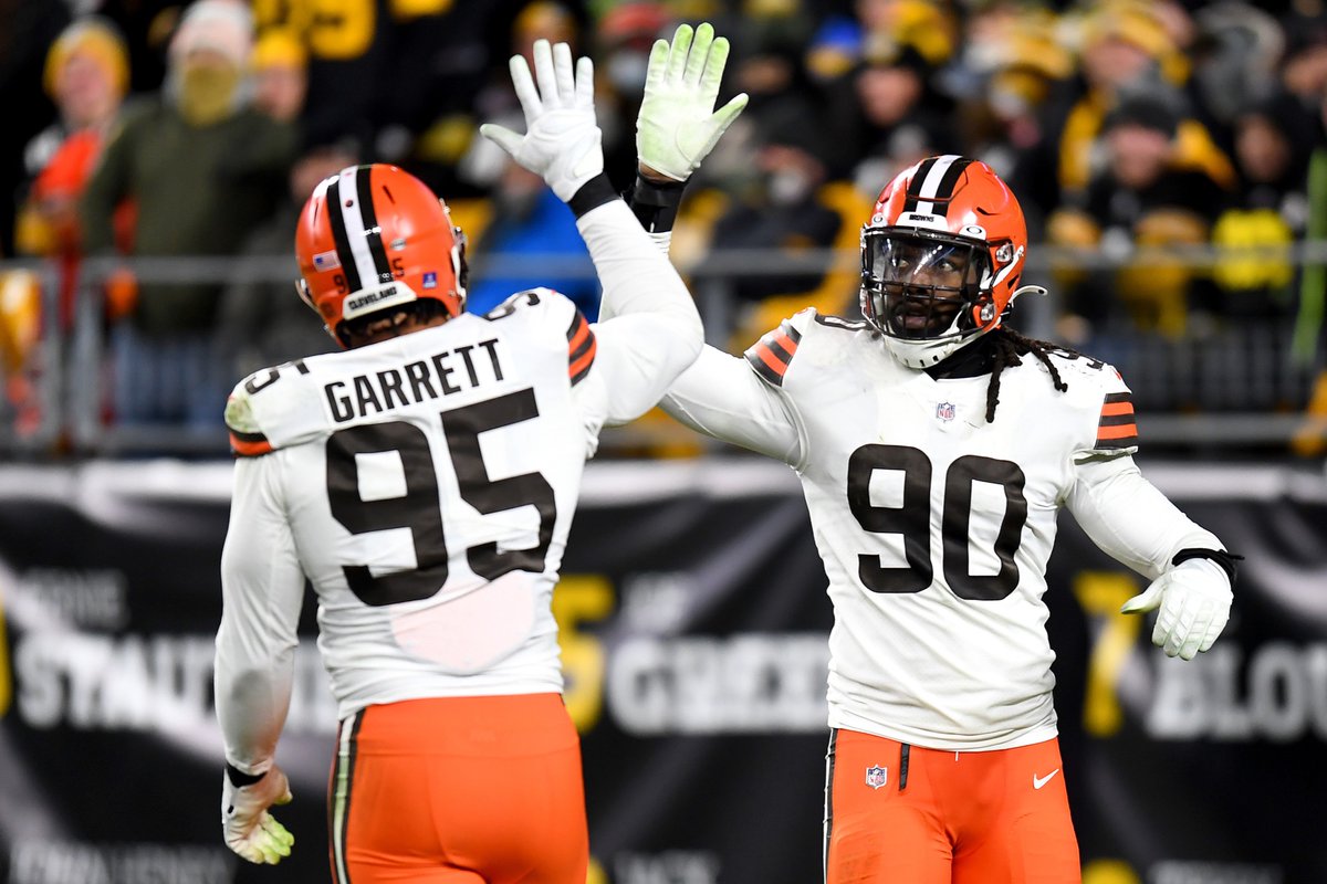 TheBrownieElf1's tweet photo. Good morning my Cleveland Browns family!! In 6 Days Myles Garrett and Jadeveon Clowney will have baker mayfield running for his life!!
#Browns
#brownstwitter
#NFL https://t.co/gueyY0n13M
