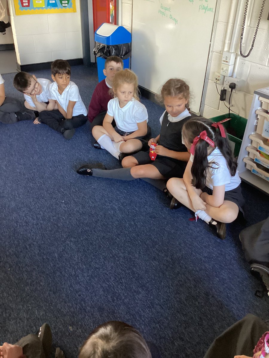 MrsEvansMLP's tweet photo. What a fabulous first day back! Weβve had lots of fun today and we especially loved taking part in our Skittles challenge to help us to find out more about one another π #fabfirstday @MabLanePri @MissStockdaleML https://t.co/DR52JHEgx8