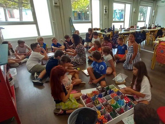LaBressola's tweet photo. 👏🏻 La Bressola del Soler estrena per aqueix curs la renovació completa d'una classe. Els mainatges de Cicle 3 són molt contents! L'Associació dona les gràcies al municipi del Soler per aqueixes obres 😃
#ElSoler
#LaBressola
#CatalunyaNord https://t.co/zyHs9JPjuM