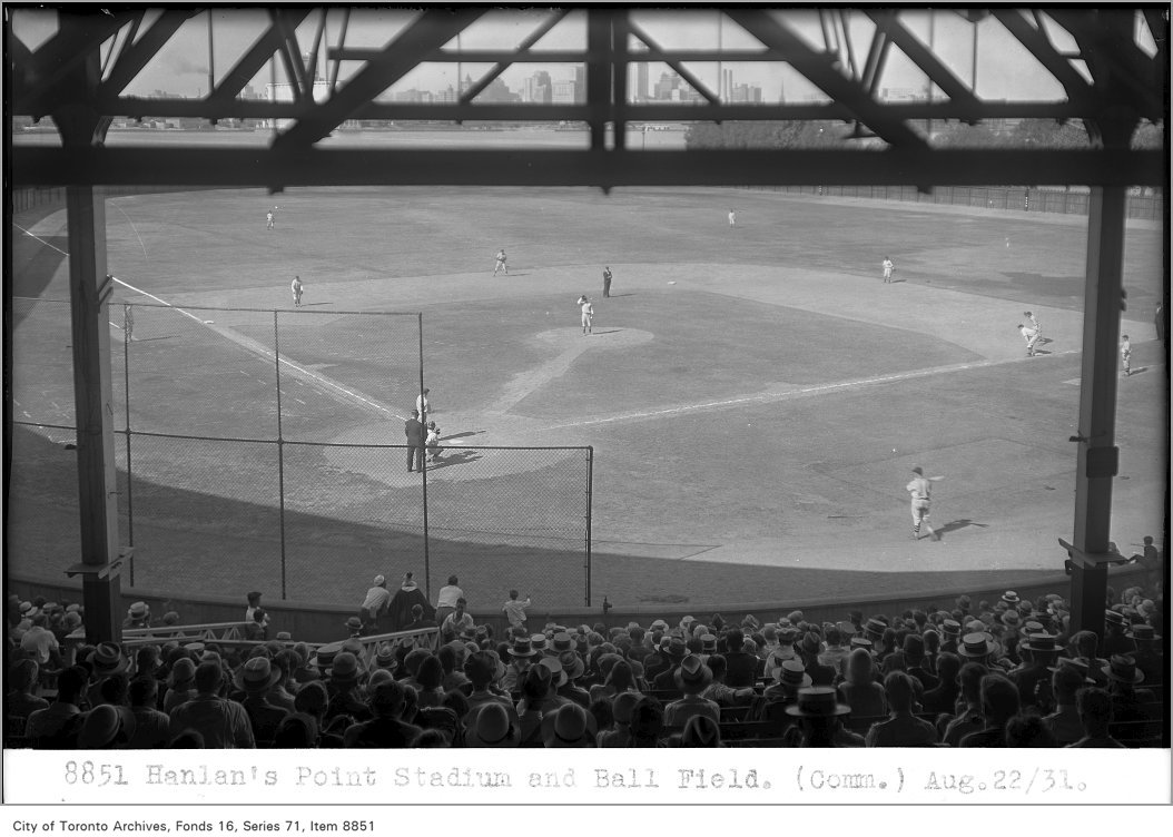 sportsnetgrill's tweet photo. ON THIS DAY: Sept 5 - Babe Ruth hit his first pro home run at Hanlan's Point on Toronto Island. He was a 19-year-old rookie playing for the Providence Grays. Can you guess the year?

Photos courtesy of City of Toronto Archives

#TorontoSports | #TorontoHistory | #TorontoBaseball https://t.co/SaEBDF5t1m