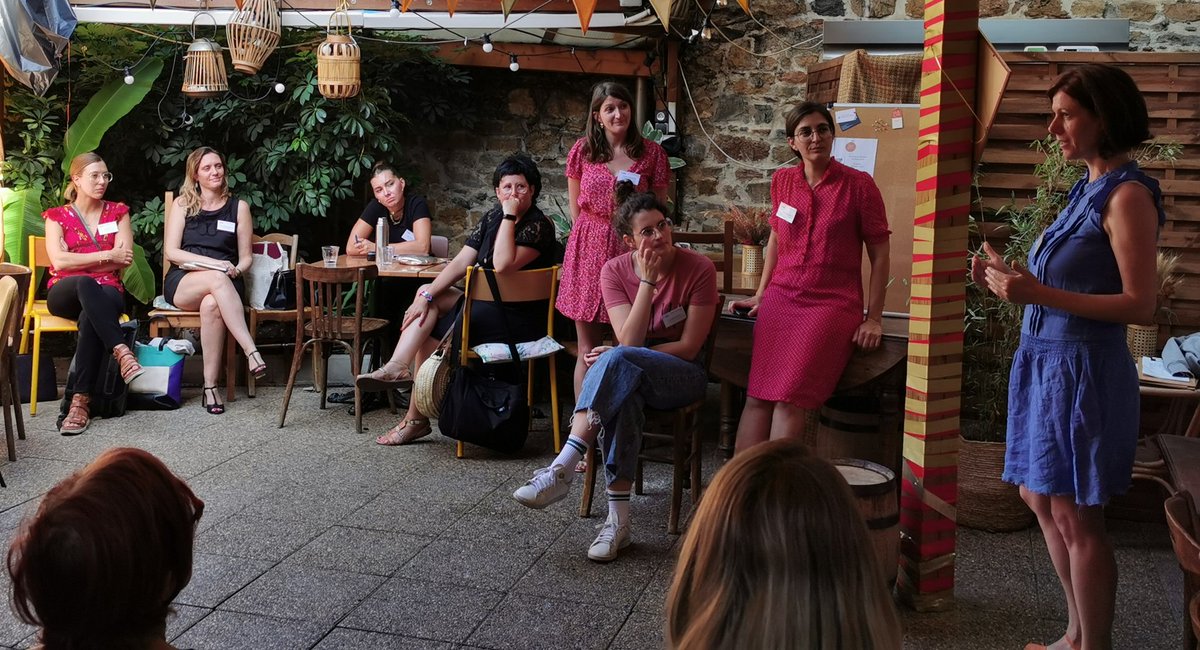 CMinicillo's tweet photo. Le Crédit Agricole Centre-Est présent au lancement du concours Initiative Ô féminin 2022 organisé par RDI Rhône nôtre partenaire. L'objectif est de sensibiliser l'entrepreneuriat féminin, concourir en présentant leur projet et se créer un réseau. #cacentrest #rdi #cee6 #lyve https://t.co/XrYz28gyyJ