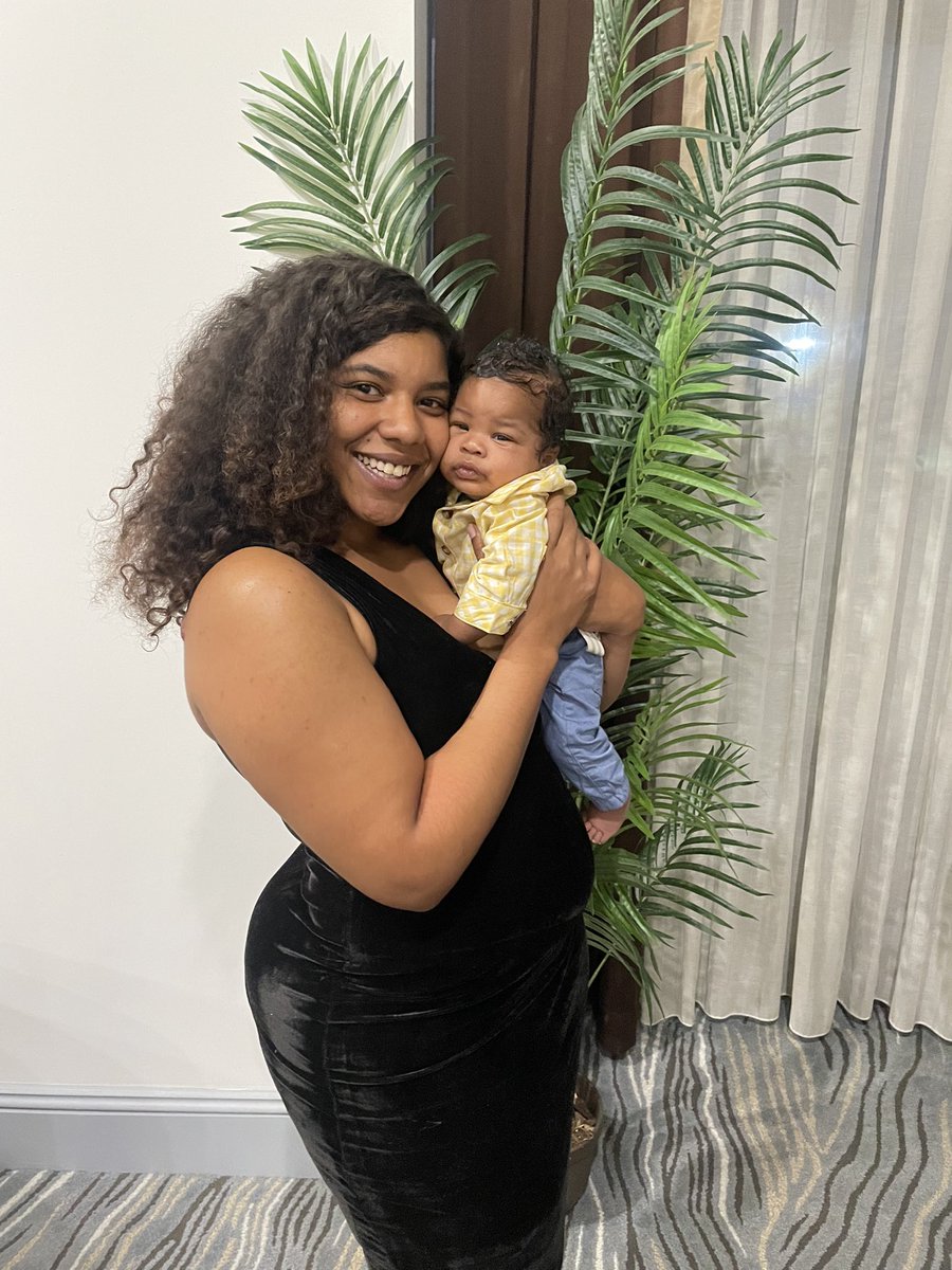 QueenT252's tweet photo. It’s my 24th. Happy Happy Birthday to me . Also can’t forget about my little one. Happy 3 months Lj https://t.co/Ww9yoHrmNx