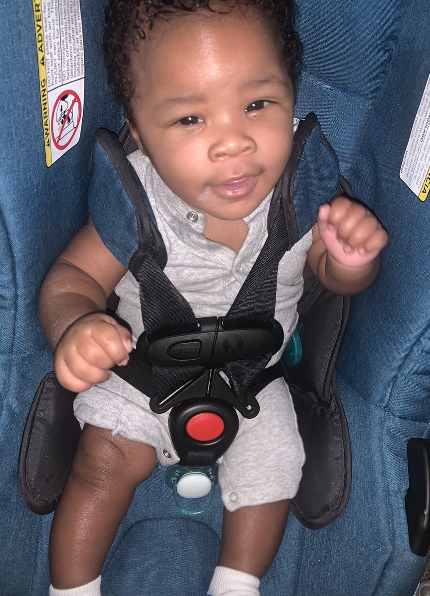 QueenT252's tweet photo. It’s my 24th. Happy Happy Birthday to me . Also can’t forget about my little one. Happy 3 months Lj https://t.co/Ww9yoHrmNx