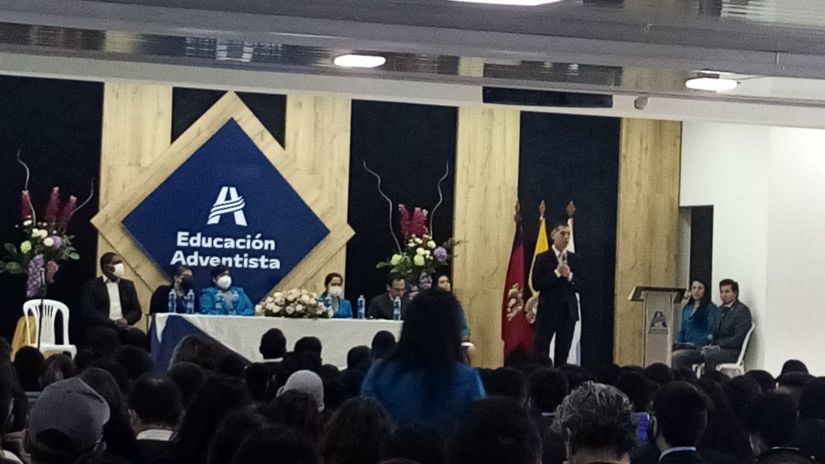 Pablini79's tweet photo. Inauguración del año lectivo 2022-2023 en el Colegio Adventista Ciudad de Quito
#EducacionAdventista https://t.co/NCFzXsEBfB