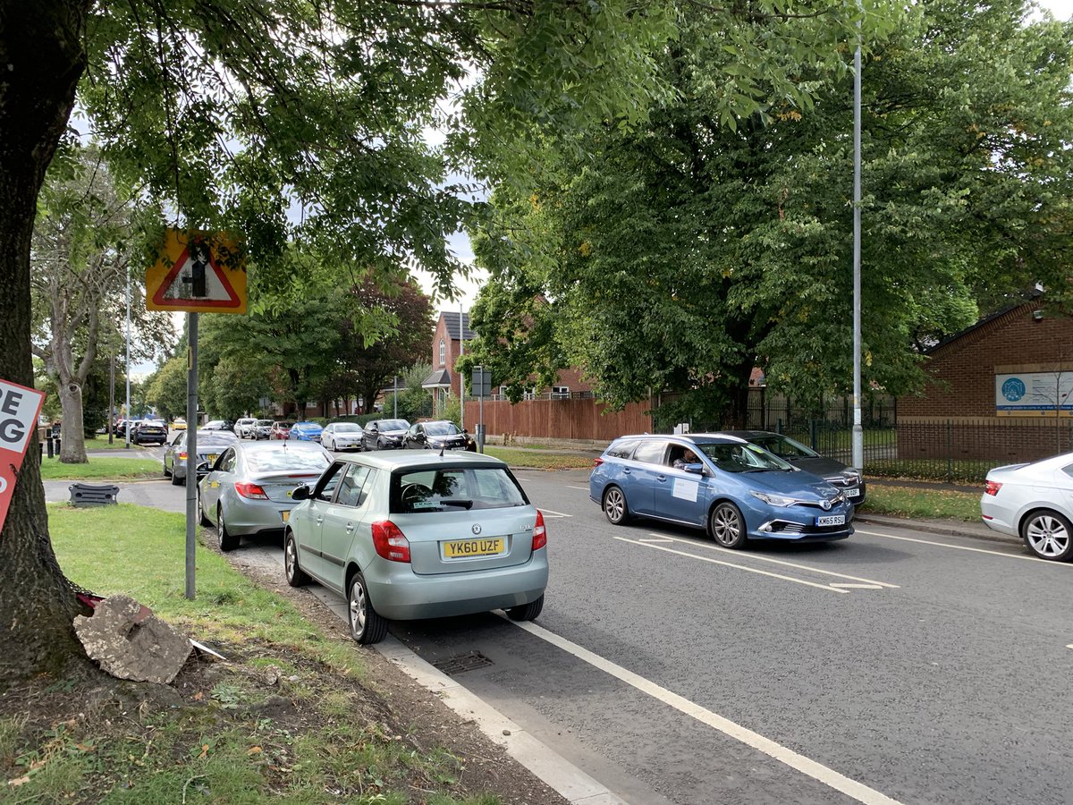 alexkm1206's tweet photo. Day 1 of the school holidays and the pick up cars are back with avengence! Illegally parked in a cycle lane and on school zigzags. Come on @GMPBuryNorth @GMPBurySouth let’s manage some traffic! The lollipop person has her work cut out! @derbyhighbury https://t.co/0DKo891vgn