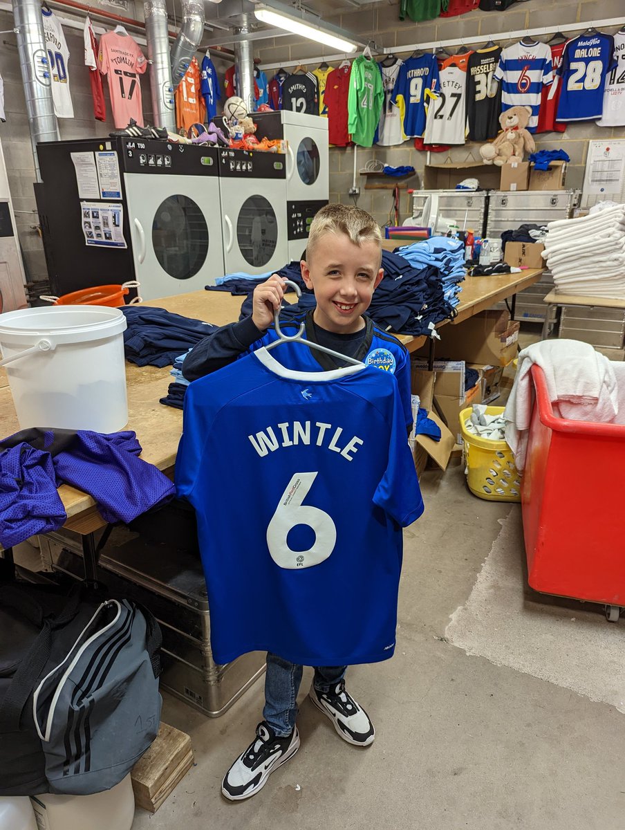 RLCodyx's tweet photo. 10th Birthday tour of Cardiff City Stadium for Logan! Even got the chance to sit where favourite player @ryanwintle123 sits and hold his top!!Thank you @CardiffCityFC 💙 https://t.co/s4Rk4RpXfB