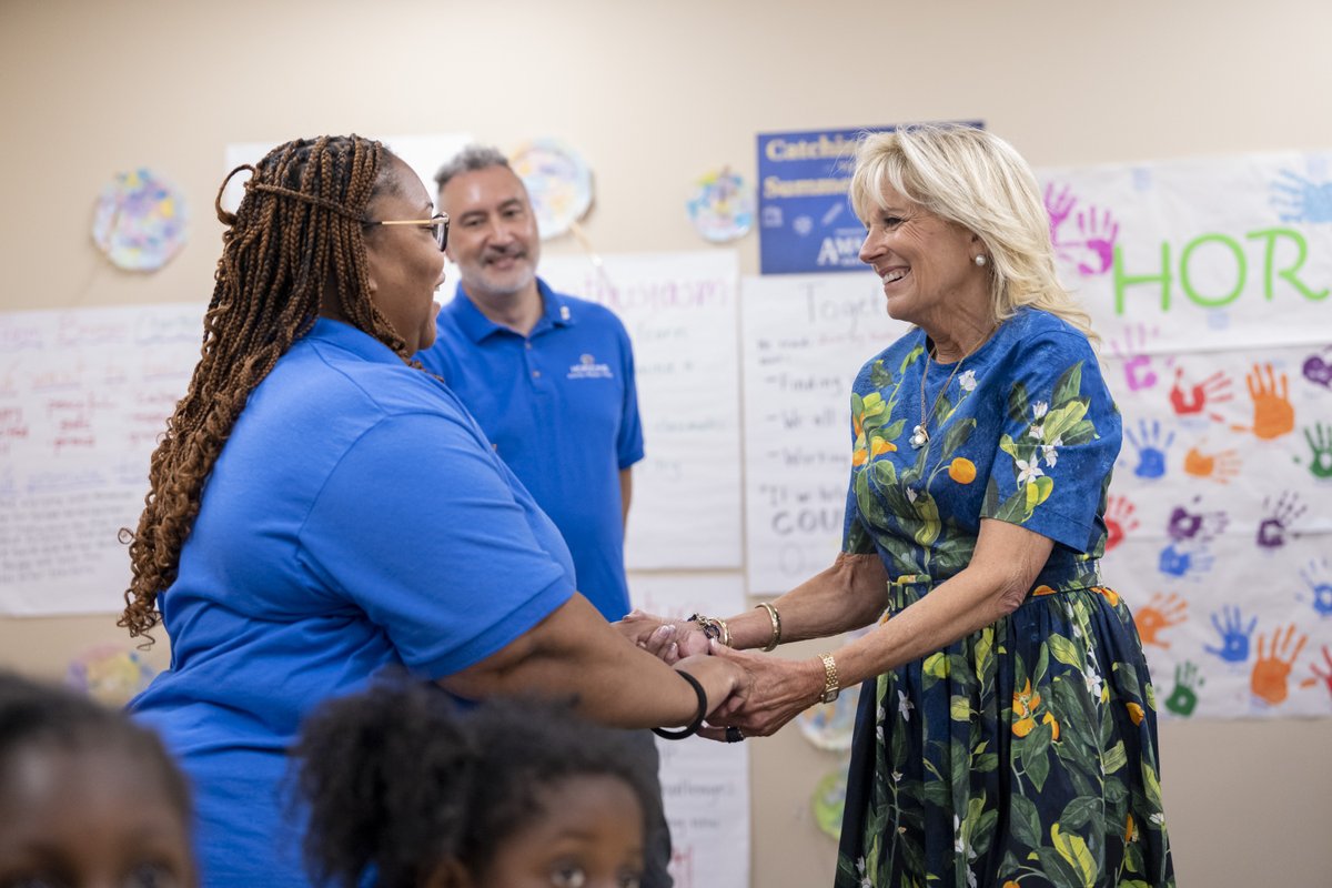 As we celebrate Labor Day, I am thinking of our nation's educators — because of you, our students are kinder and smarter, and ready to take on the world. 

Thank you for all you do every day. 💕