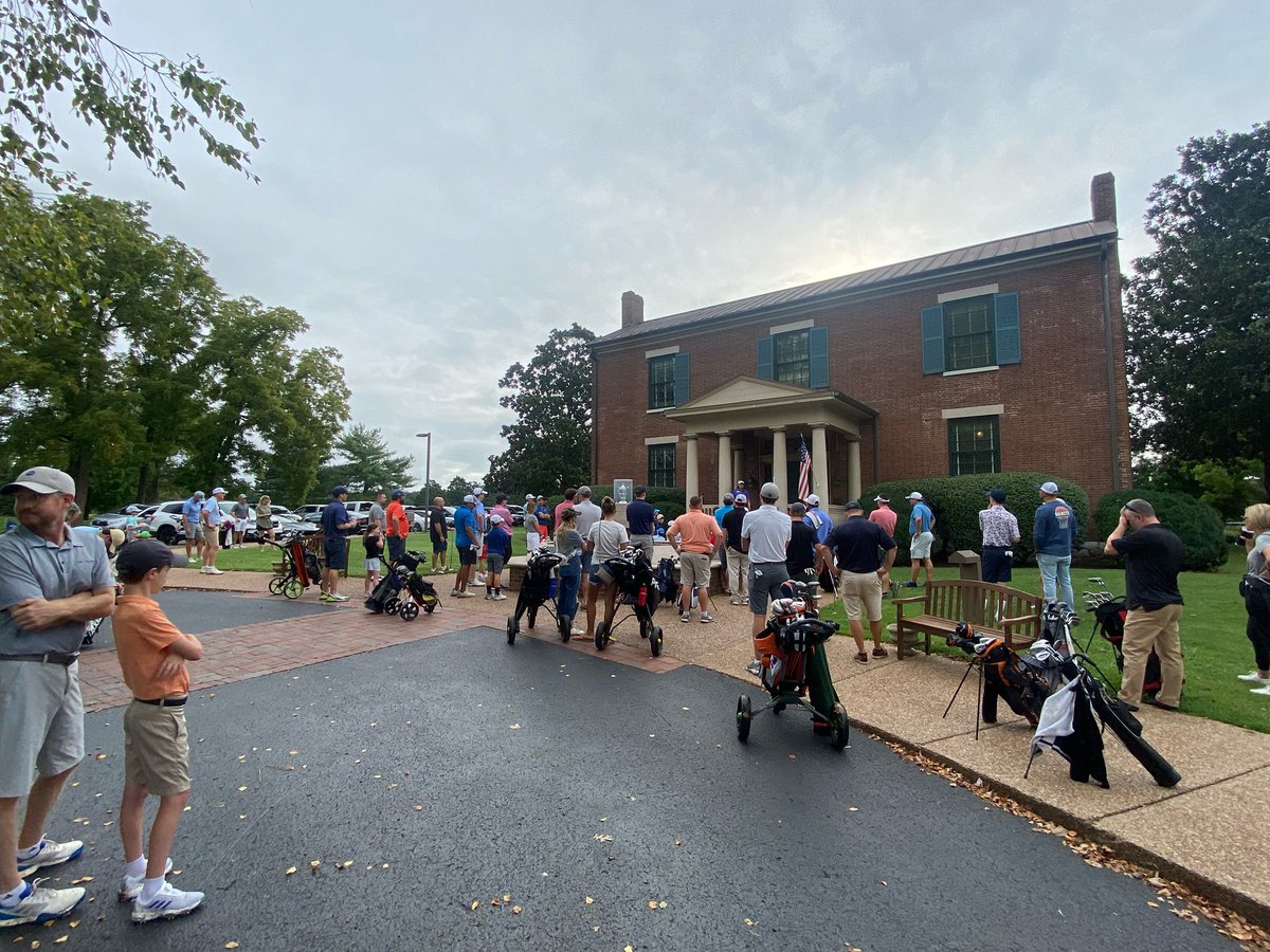 GolfHouseTn's tweet photo. The weather is cooperating and we have full field ready to go for our annual Labor Day Adult-Junior Championship at Golf House Tennessee!

⛳️🇺🇸⛳️🇺🇸⛳️ https://t.co/C3IxCBM5r1