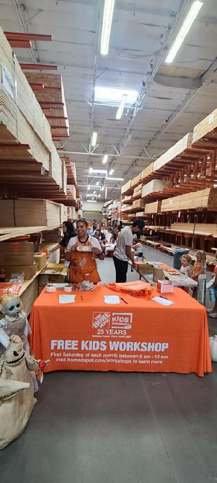 Saturday's Kid's Workshop was a huge success! 236 Kid's, can't wait for next month!