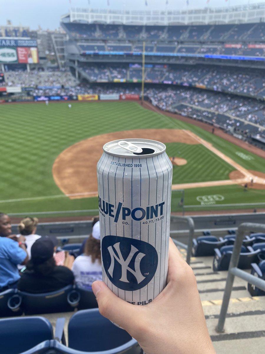 ___AM92's tweet photo. Let’s go @Yankees ⚾️ https://t.co/8jn5qjnXhO
