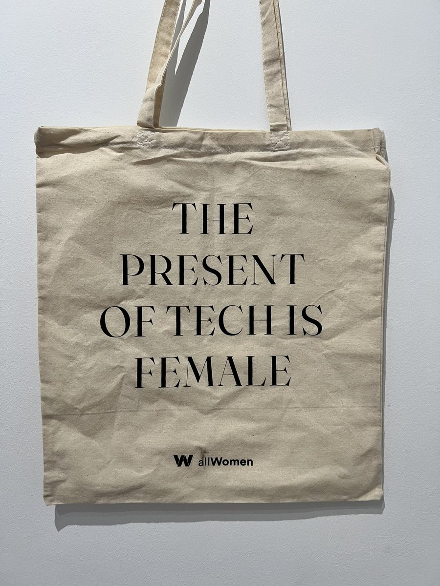 Today I met some amazing women from <a href="/allwomentech/">AllWomen</a> to record a podcast episode about “Making data-driven business decissions” and now I have a new favourite bag 😉 Don’t miss their new Data Analytics on-demand course! #STEMwomen