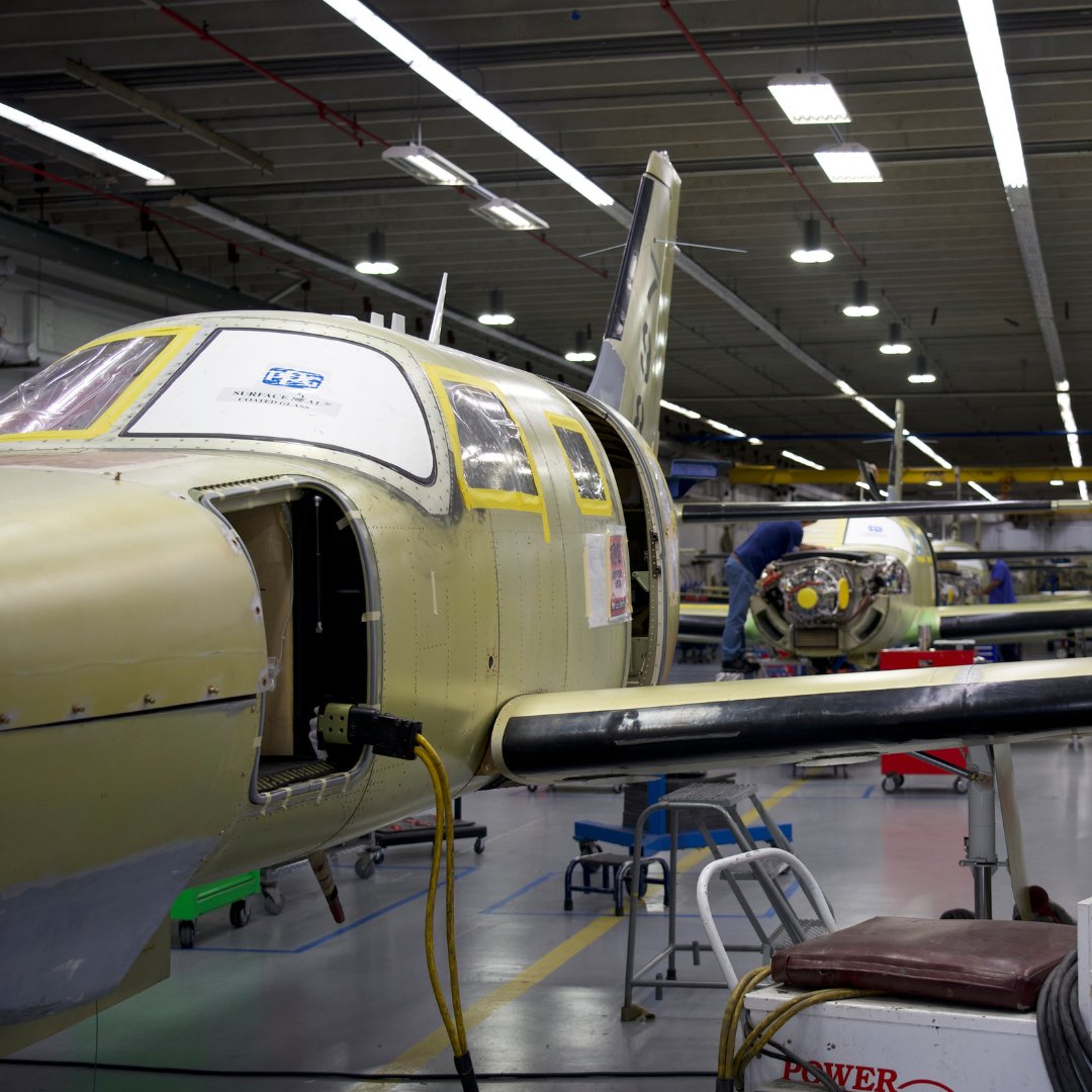 piperaircraft's tweet photo. #MClassMonday looks a little different today. To all our employees, we couldn’t create the #FreedomOfFlight without all of your hard work. Happy Labor Day! ✈️ #PiperAircraft #Aviation #Manufacturing #MClass #Florida #Airplane https://t.co/7BzcMyR2Qh