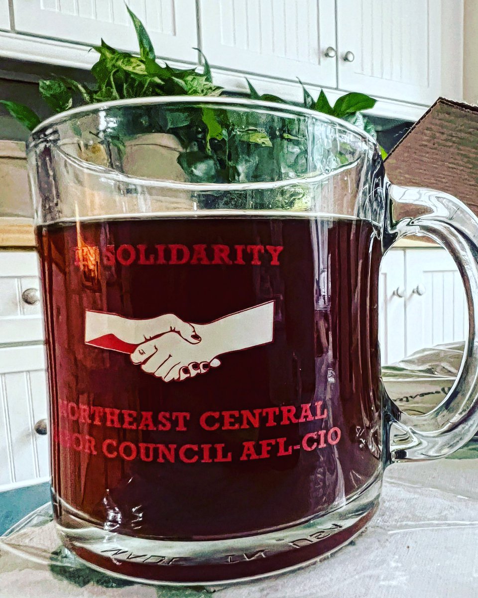MichaelSCashman's tweet photo. On this Labor Day — cheers to our Unions your tireless work makes our communities and families stronger. 

Special shoutout to my friends in @1199UpstateNY @uupinfo @nysut @CWADistrict1 @nynurses 

#Solidarity #StandWithLabor https://t.co/othRMUOjrP