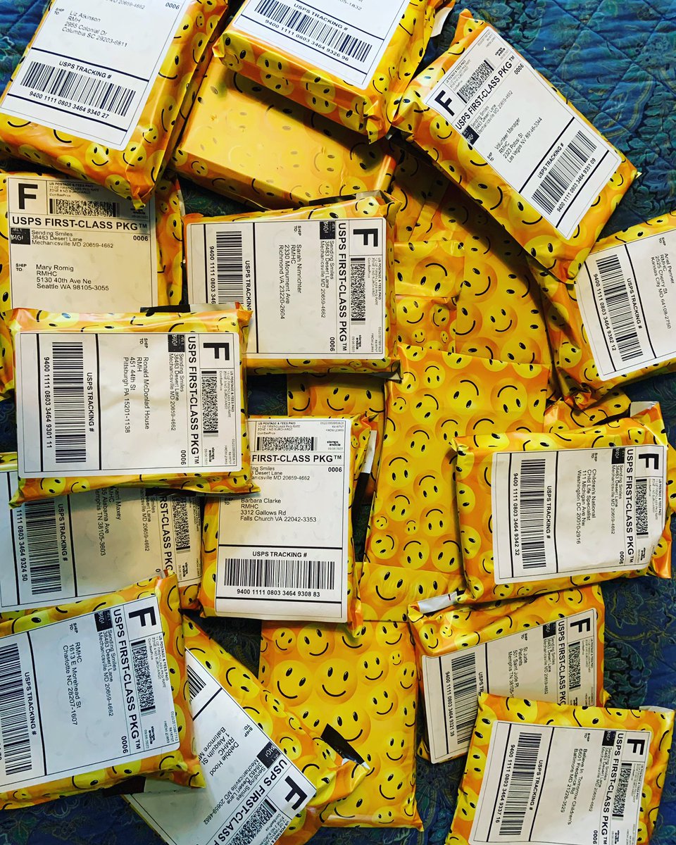 SendingSmilesAA's tweet photo. Over 1,000 cards are being mailed out tomorrow. Smiles coming your way St. Jude,Children’s National,KKI,Hopkins Ronald McDonald Houses in DC, Baltimore,VA,SC,NC,MO,Vegas…..##kidsmakingadifference #2sischarity #smilemakers #roadto100ksmiles #believeinthemagicofasmile https://t.co/JL273TAfeS