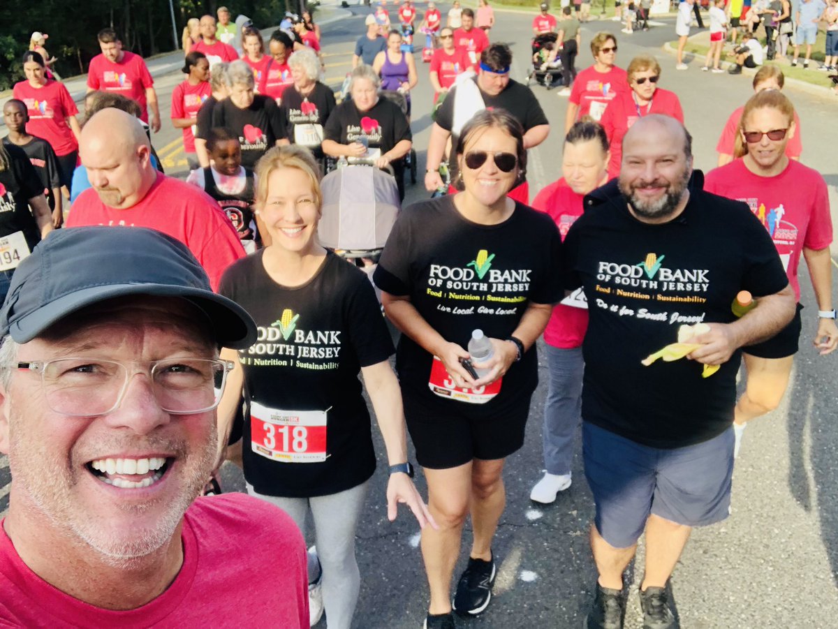 FredWasiak's tweet photo. The @foodbankSJ team is here to #StampOutHunger5k!  Thank you to all participated as 100% of your registration fee goes to the Food Bank of South Jersey! Thank you ShopRite of Medford @medford_of for your support! Thank you @MedfordRotaryNJ for your sponsorship! #FeedingSJ https://t.co/SeuzsZvuET