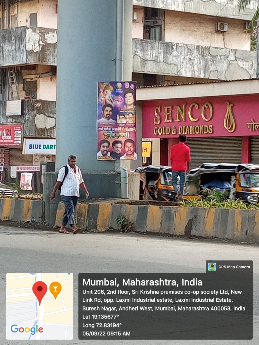 SansaniNewsPost's tweet photo. Illegal Banners &amp; hoarding have become hurdle.Kindly remove this banners,As per Hon'ble Supreme Court Order and take necessary action under relevant section 
Location : New Link  Road,opp Laxmi industrial Estate, under Metro Bridage
@mybmcwardKW https://t.co/QtX4gTIwf0