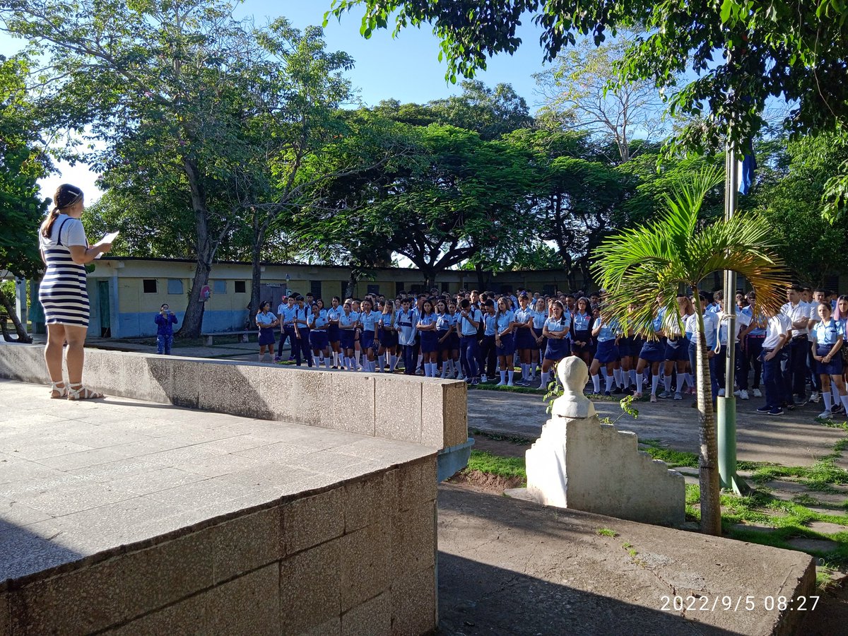 GayolIPR's tweet photo. Se realiza matutino, en nuestro centro IPR Jesús Suaréz Gayol para dar reinicio al curso escolar. @CubaMined @CamagueyDPE @dayamigaliano @escuredo_mercy @elsa_ena @CLPEJI @SibanicuDme @PartidoPCC @DiazCanelB @mora_aly @MoraimaOrozco @PartidoPCC https://t.co/Xj7eWy3NVG
