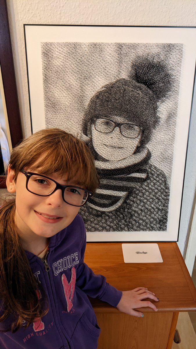 MonikaBankos's tweet photo. Cool oder❓
Wir haben uns sofort in das Bild verliebt!
Wenn du auf der Suche nach einem ganz besonderen Geschenk bist für einen besonderen Anlass oder einfach nur für dich selbst, dann bist du hier richtig
#wirestyle #fadenbild #nureinfaden #tausendnaegel #kunst #stringart https://t.co/cKMTqKpq1t
