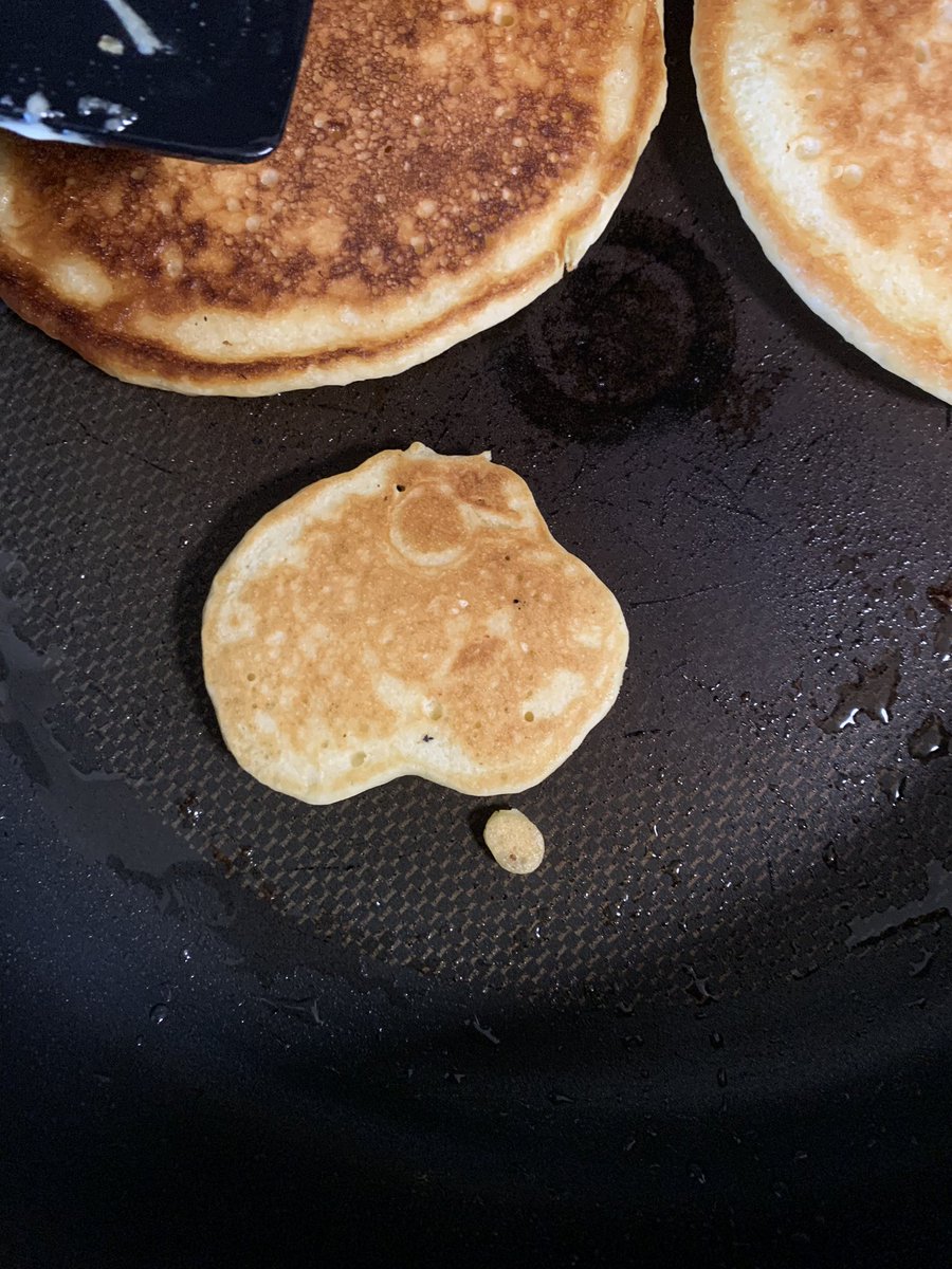 clarkbernat's tweet photo. Making breakfast pancakes. Got a random #Australia complete with #Tasmania. That is all. Thought I would share this #breakfastmiracle https://t.co/M1MqcrA0Es