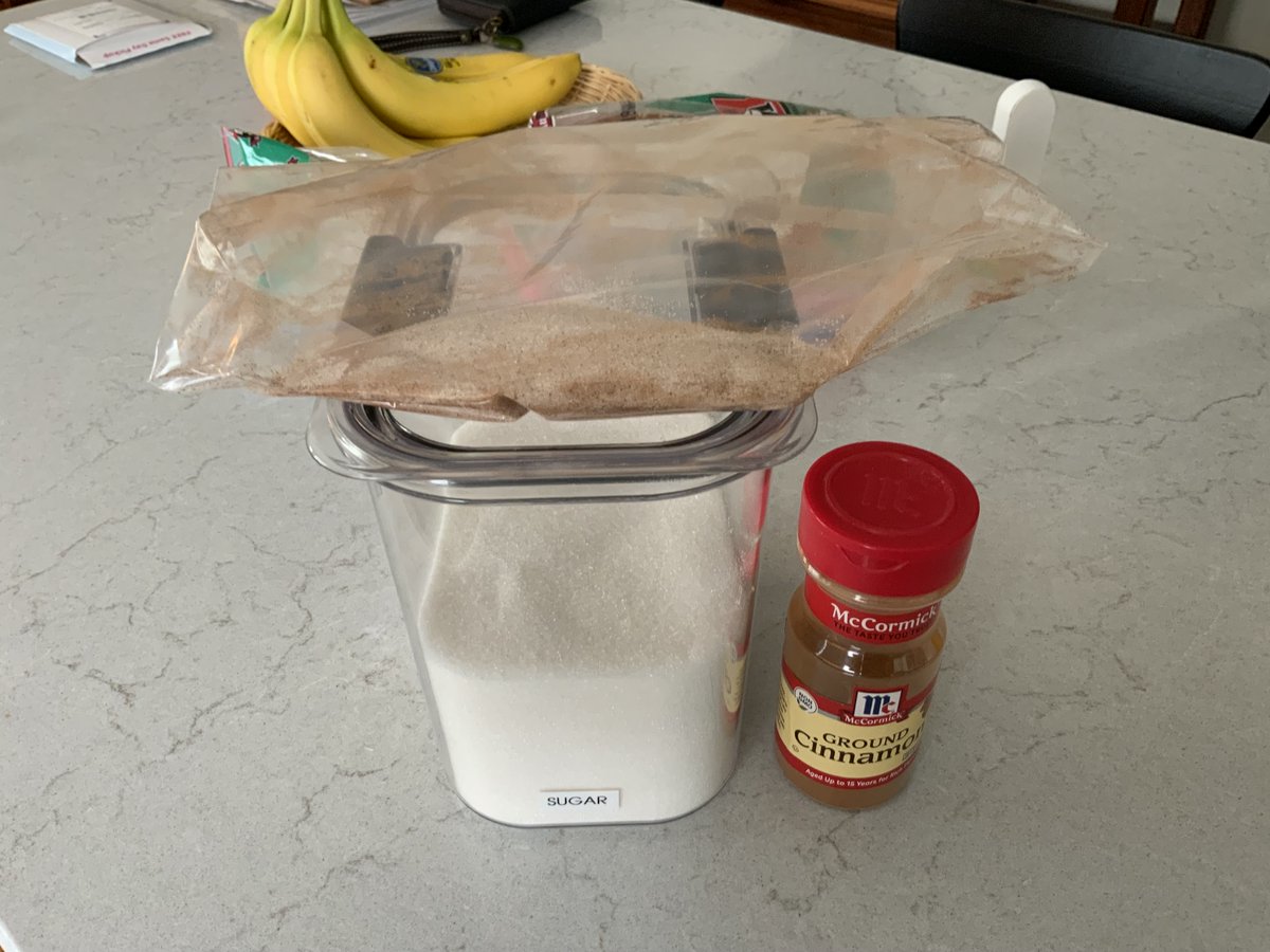 bigjolly1's tweet photo. I’ve got the sugar+cinnamon mixing bag ready for covering the dough pieces. /6 https://t.co/Xtv7RWfHG8