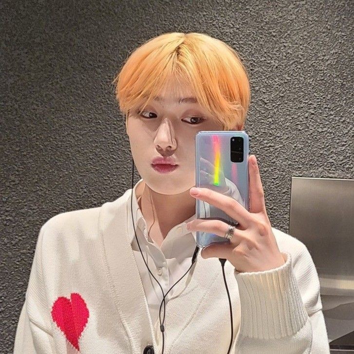 hoursunoo's tweet photo. how is he so prettyyyy https://t.co/waKVhHWY6X