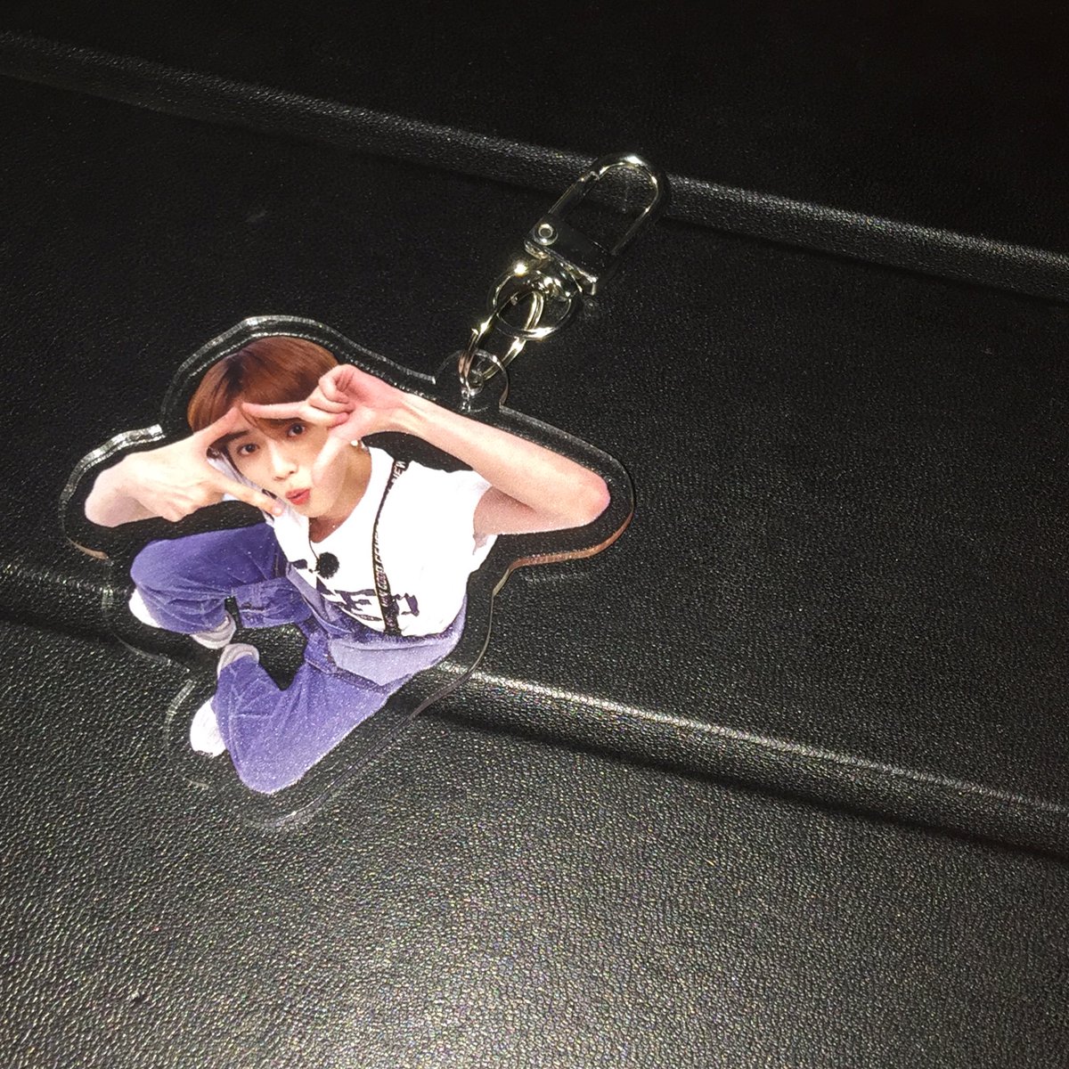 meaowwgi's tweet photo. ୨⎯ #minsumails ⎯୧

a long overdue feedback, but i believe na better late than never emz 

thank you so much @daegyucart for creating the cutest keyring! more budols to come ♡ https://t.co/i8qSAOuVUE