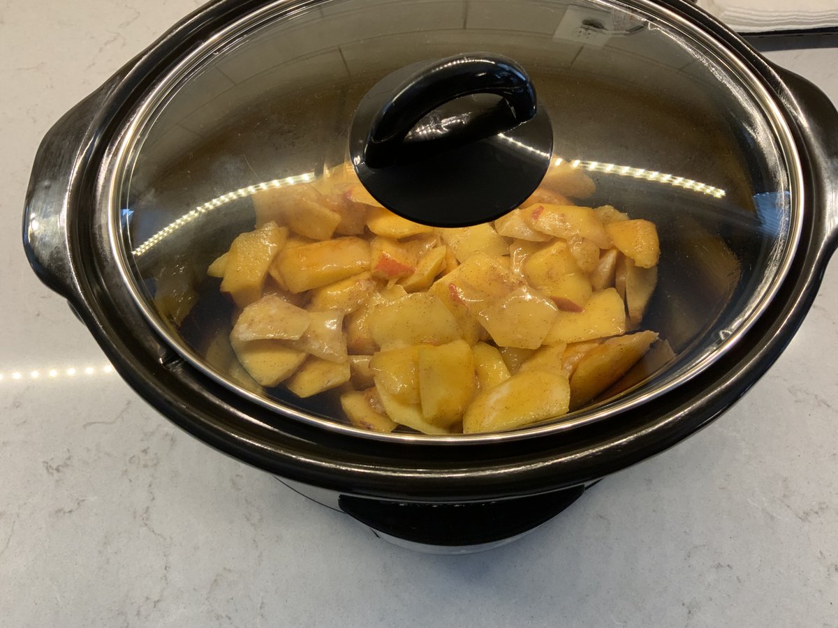 bigjolly1's tweet photo. Oops, looks like I erased my picture of the peaches in the slow cooker from earlier. /7 https://t.co/TNvEYaB4Rn
