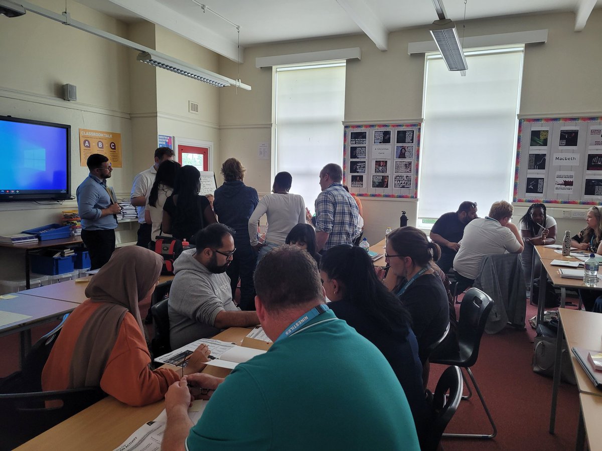 LauraL_CHS's tweet photo. @nathalie_wright and I had a great session with @NinestilesEng, @EnglishatLyndon and @CockshutEnglish this afternoon discussing all things reading, writing and etymology! Some fab ideas shared and so good to have everyone together again! https://t.co/gRjbxr5cED