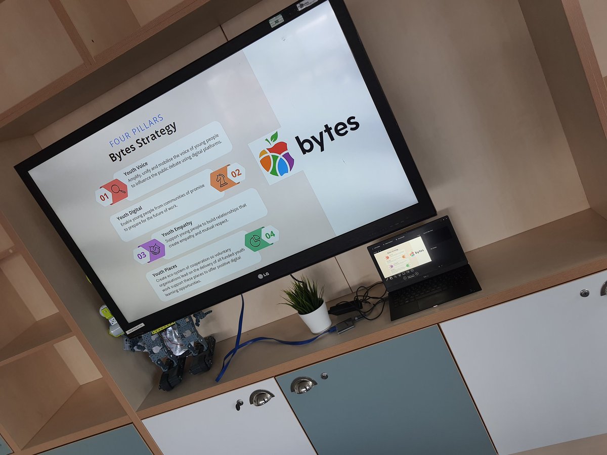 bytesproject's tweet photo. September staff day. Reflecting on our next steps. #teambytes https://t.co/P2jIyDFImV