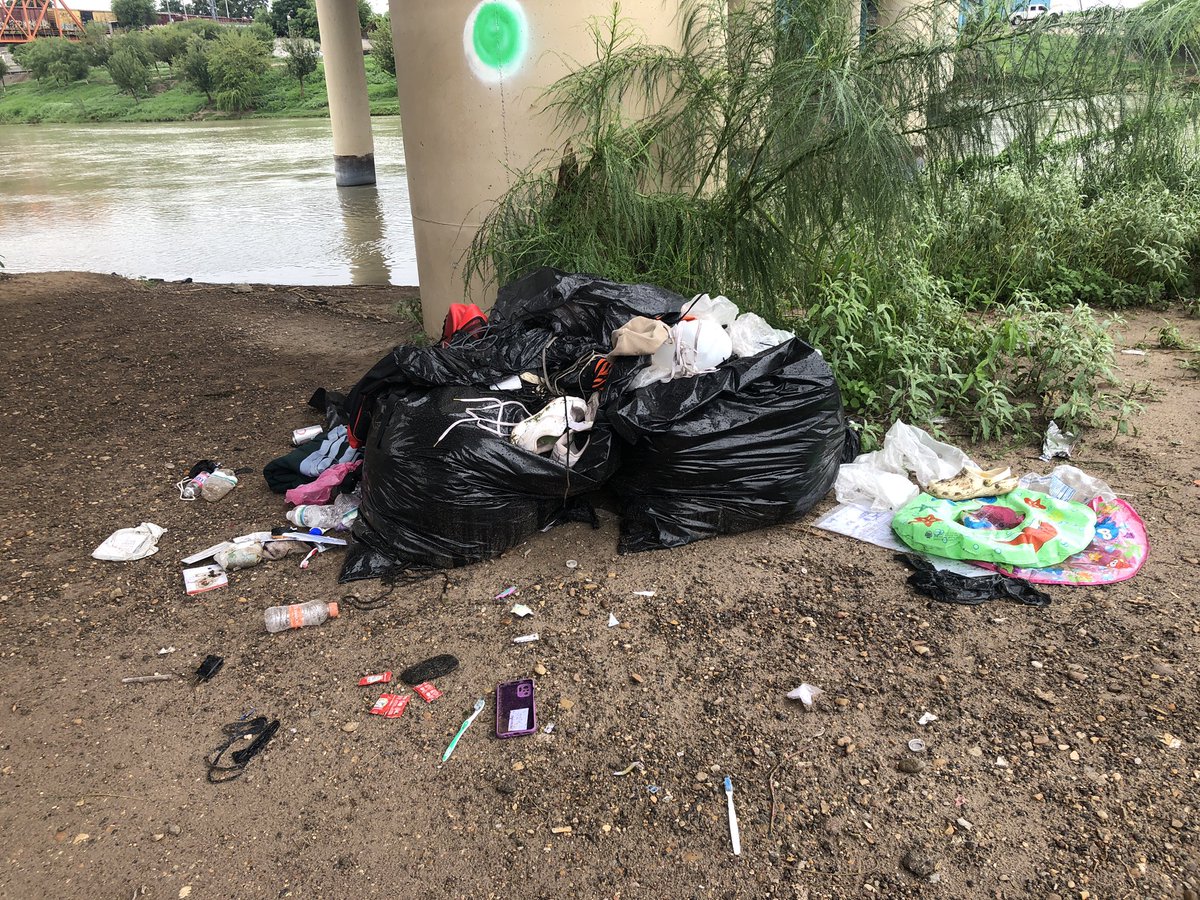 ValOnTheBorder's tweet photo. I found these child size floatation devices on Saturday in Eagle Pass, a day after the river claimed nine lives.

That morning, a national guard told me a small group crossed the Rio Grande, including a child wearing the floating device. https://t.co/26OojrNaOy