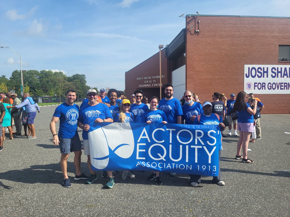 aeaphilly's tweet photo. Marchin' time!  Philadelphia Labor Day Parade 2022!!  🥳 https://t.co/yvRla25Nhc