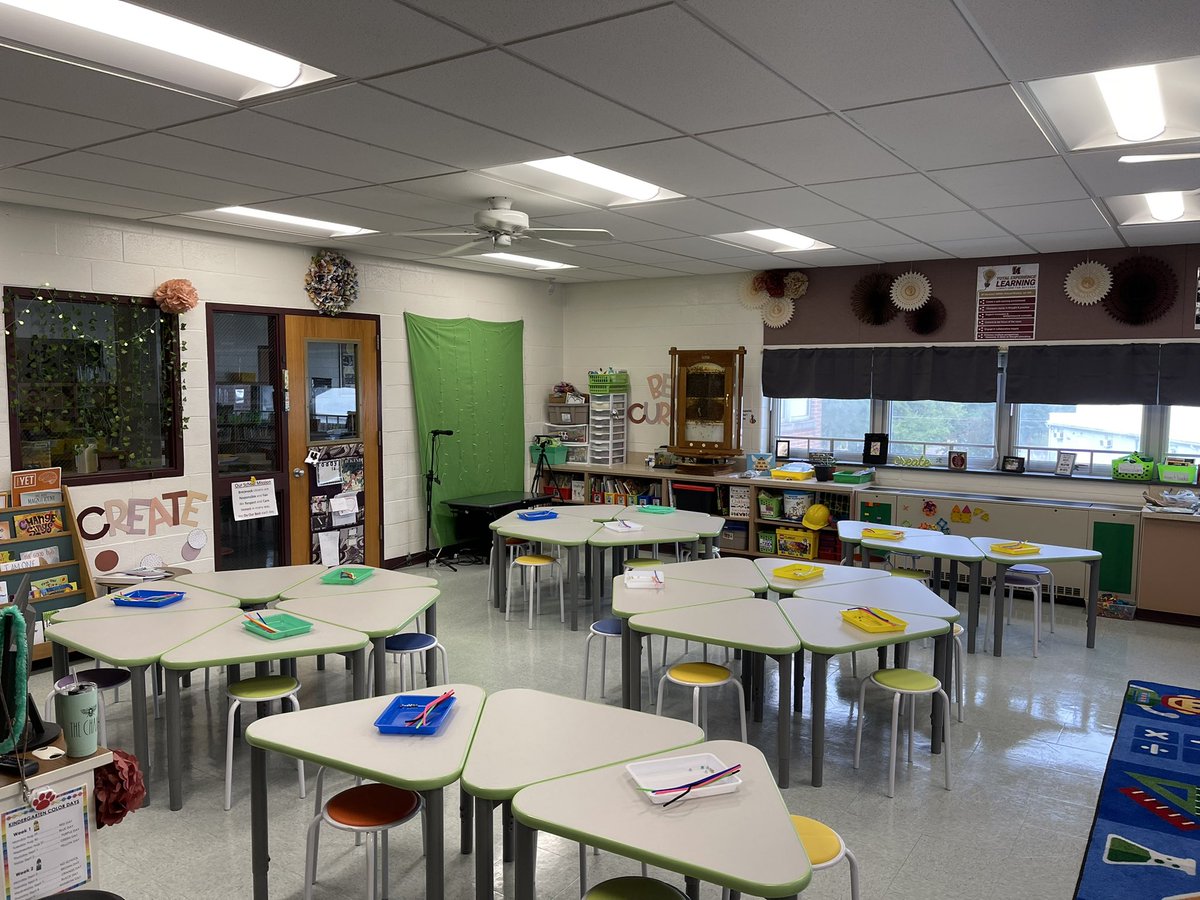 JRSLynch's tweet photo. New furniture for our Innovation lab and our first discovery table of the year is ready to go, with the help of this little one!  💕🐛🦋🌎 #BrecknockRocks #TEL #STEM #BringTheOutsideIn  @GovMifflinSD @BrecknockRocks https://t.co/eG7MsuAyXN