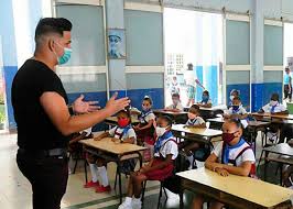BermudexAna's tweet photo. #CubaEduca Reinicio del curso escolar. A las aulas!!!
#CubaPorLaVida https://t.co/5GuqM0BLLQ