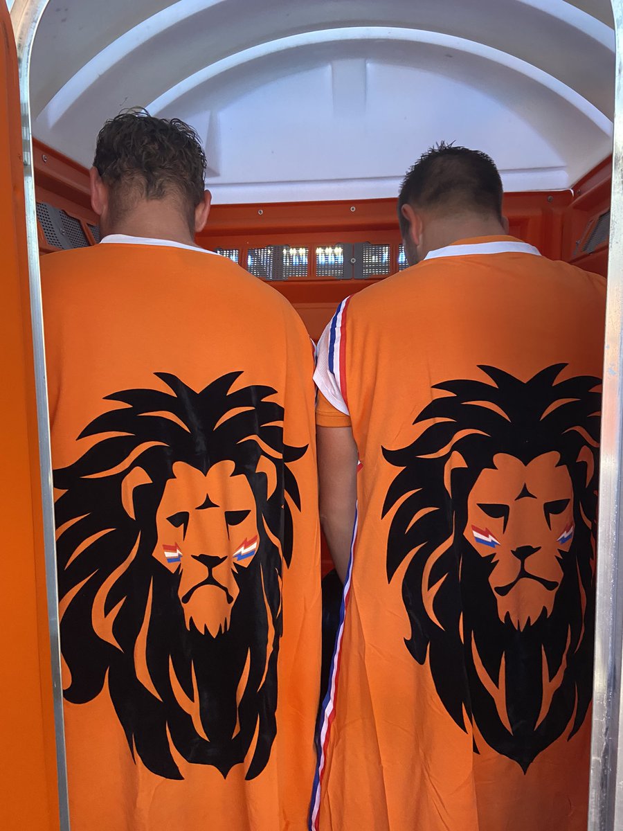 DeKeul's tweet photo. Kan ik ergens m’n feedback over #DutchGP kwijt? Mooi volksfeest -praktisch geen racing experience- op een feitelijk te krap oppervlak https://t.co/cXB2H5NMFF