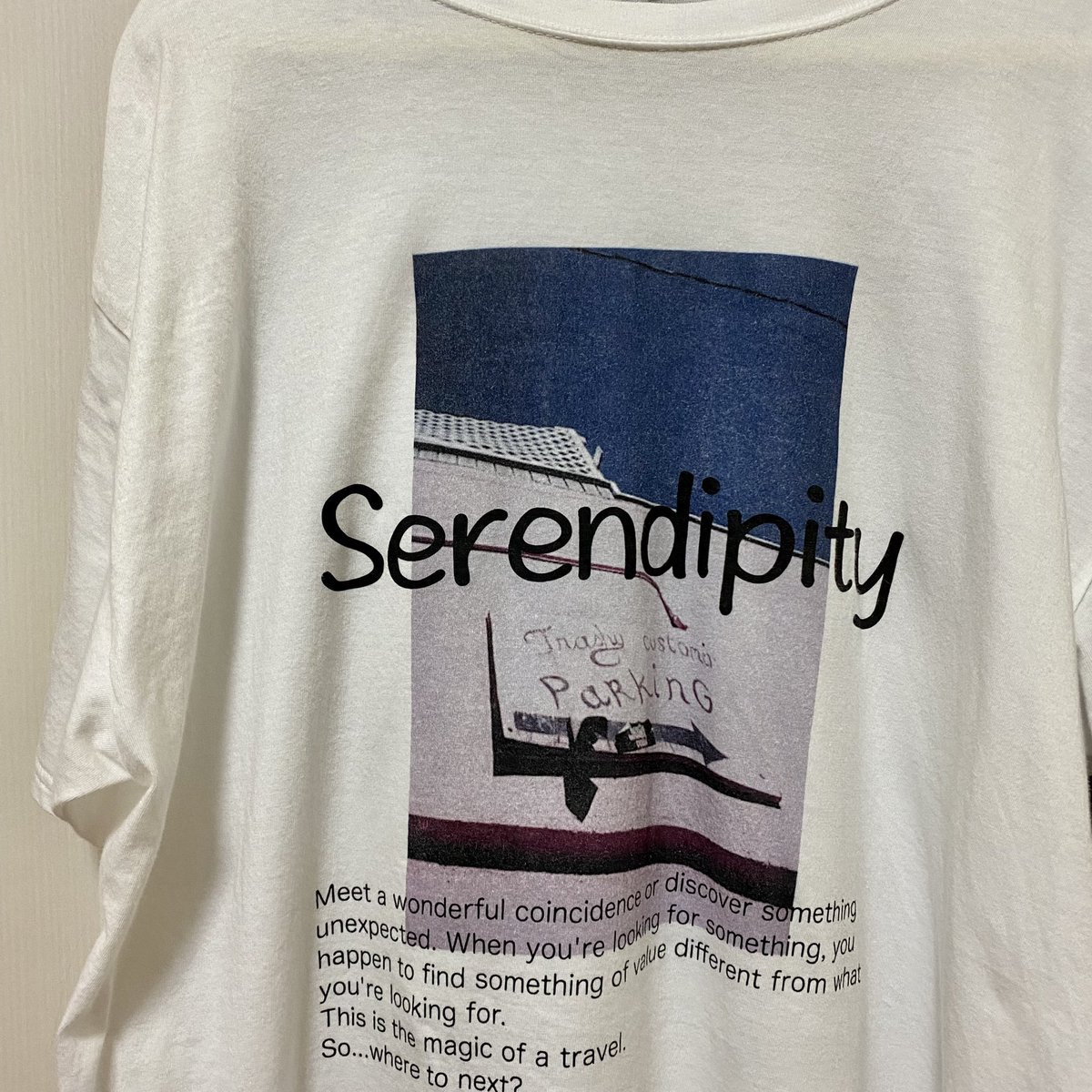 chamarin03301's tweet photo. 超お気に入りのTシャツだけど、買って数ヶ月気がつかなかって😆
よく見たらジミナの
「君は僕の青カビ〜♪」のやつじゃん💜💜買ってよかった
#bts
#JIMIN
#serendipity https://t.co/j4DhksqmO7
