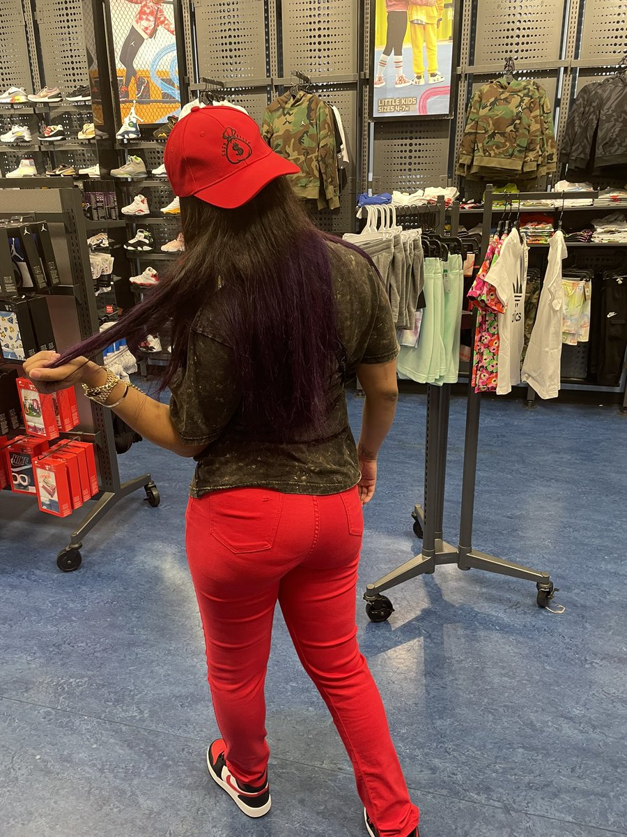 PoohRayne's tweet photo. I haven’t lost anything…you just done lost your damn mind for thinking it🤷🏾‍♀️ https://t.co/M0FjUItiXL