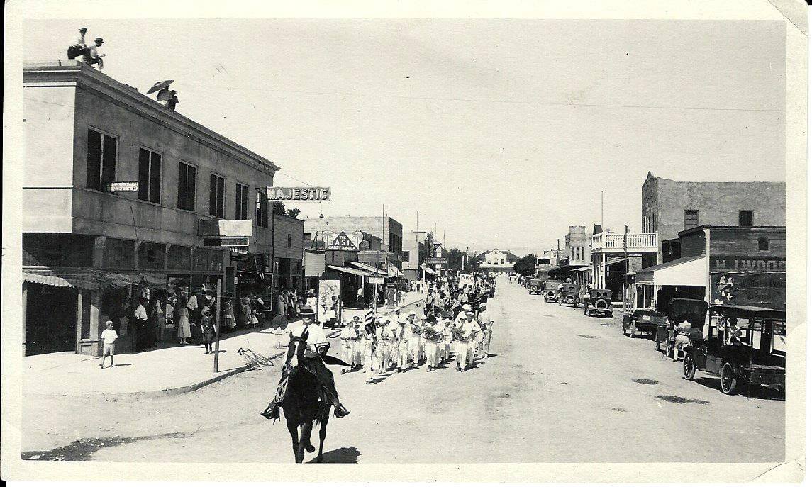 Vintage Las Vegas on Twitter "Labor day parade on Fremont St, September 1921. This is Fremont