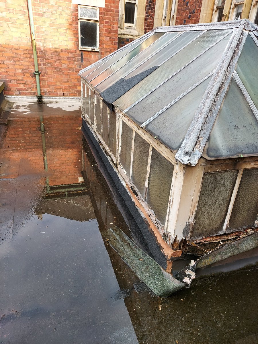 BonsersUK's tweet photo. Our operatives have recently replaced a roof lantern on a listed building in the West Midlands, please see below for before and after photos. For all enquiries please email: contact@bonsersrestoration.co.uk https://t.co/4dRFKjAZS7