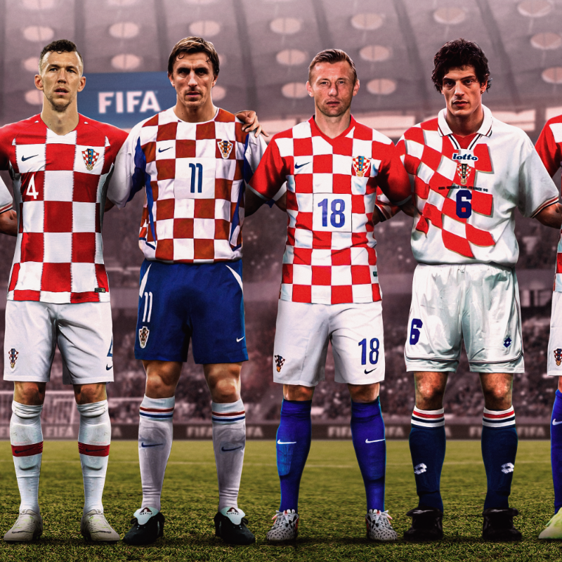 FIFAWorldCup's tweet photo. Past 🤝 Present

What a line-up for @HNS_CFF 🇭🇷