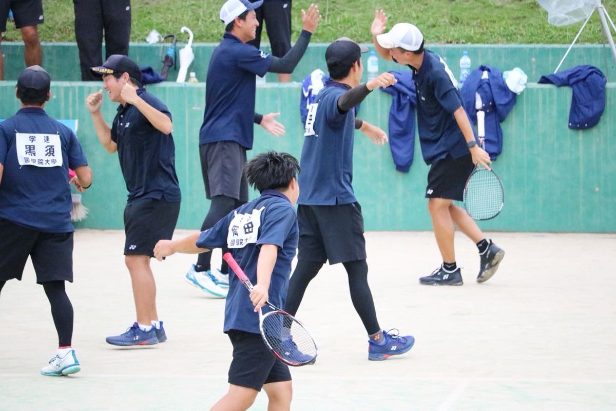 Otatsu_3305's tweet photo. 煽る國學だけど、ここまでテニスの楽しさを忘れずに勝ちに執着できる大学は他にはないと思う。國學院でよかったと胸張って言えます。死ぬほど楽しい学生テニスだった。みんなありがとう！！ https://t.co/o4gVhRinQl