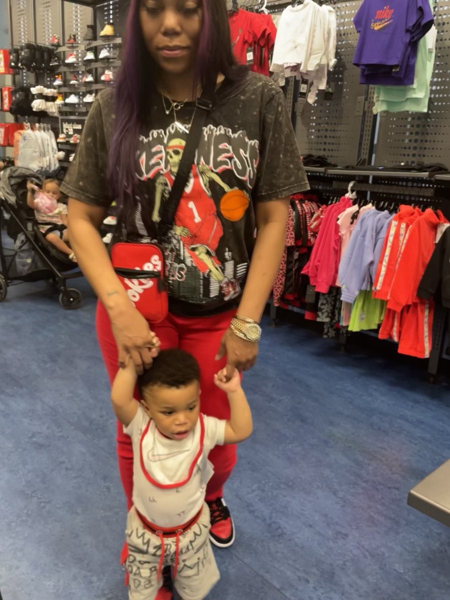 PoohRayne's tweet photo. Out of all the mistakes I’ve made in my life, my children definitely are not one of them…missing the oldest of my 3❤️💛💜💗 https://t.co/supIddRNGm