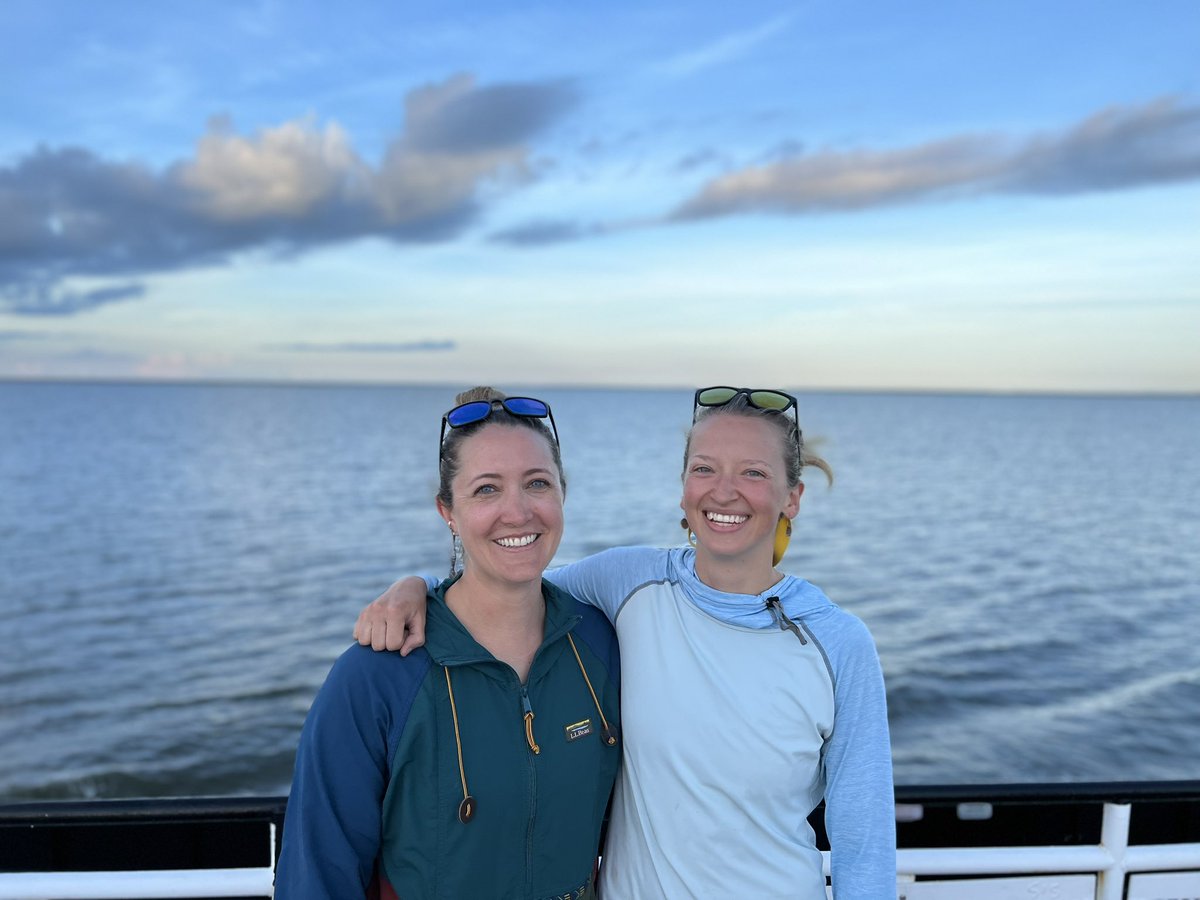 CWEMSE's tweet photo. #CWEMSE2022 Day #14
Our #wfuwildmedstudentlakeweekend ended w/ 2 mi paddle back to #LAJA to meet Dr. Chimiak of @DiversAlert. Then #MD71 #MD72 pivoted to #CoastalModule, launching for Goose Creek SP,Pamlico Sound,& #OBX portion of training w/ #MD62 Wooten Jones (EX18)! @NCparks https://t.co/1xJdAbIAYJ