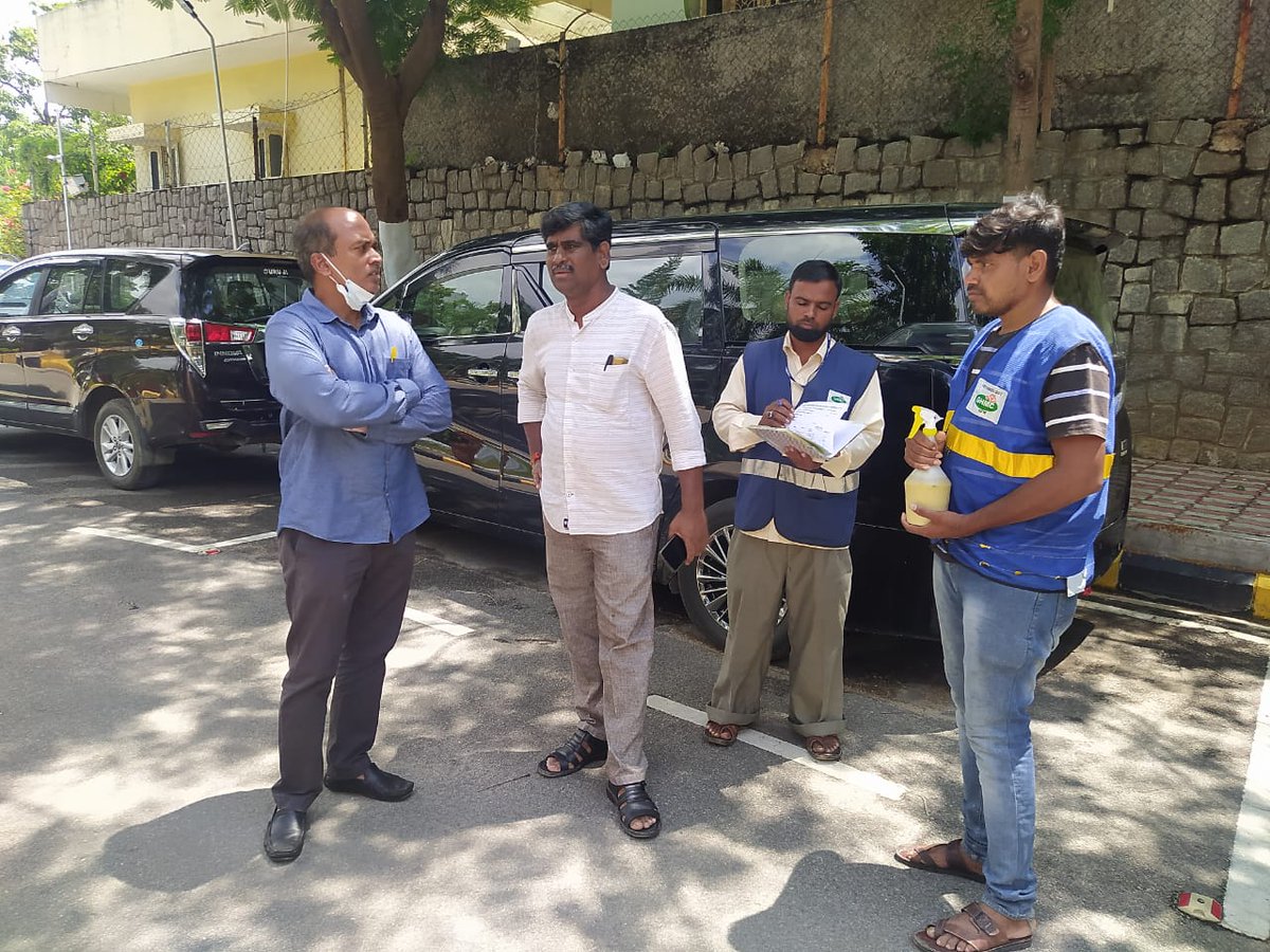 SCharminarzone's tweet photo. DENGUE positive case House 🏠 visit along with EFA team members at Panduranga Nagar Colony Rjnr https://t.co/em1iTLVKEs
