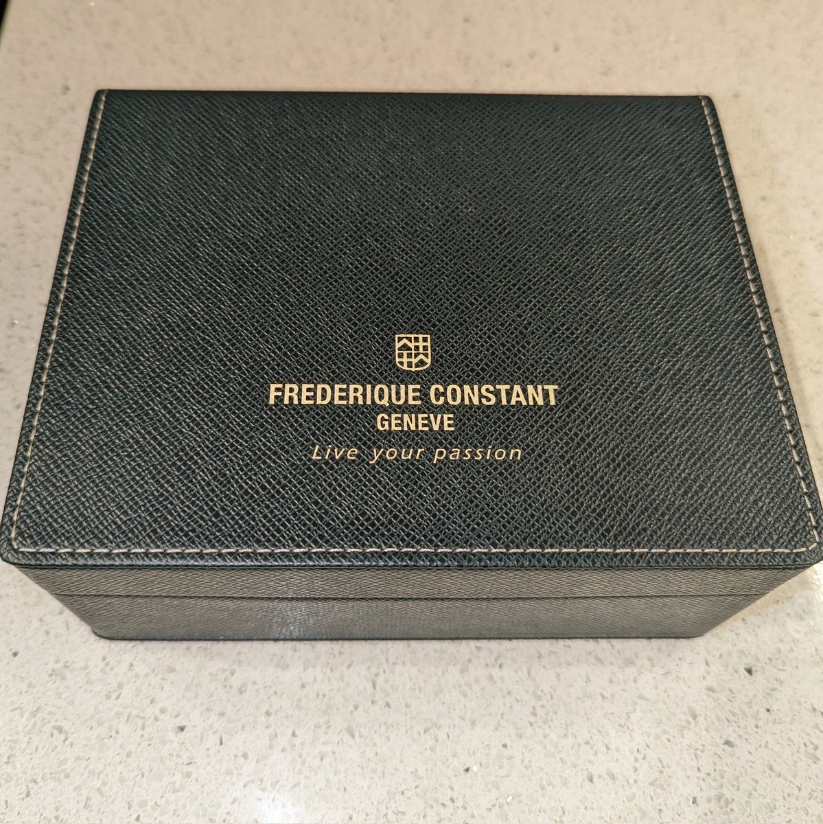 n_f_tea's tweet photo. @booksey Went shopping yesterday ⌚ https://t.co/0bMlRaXSZ3