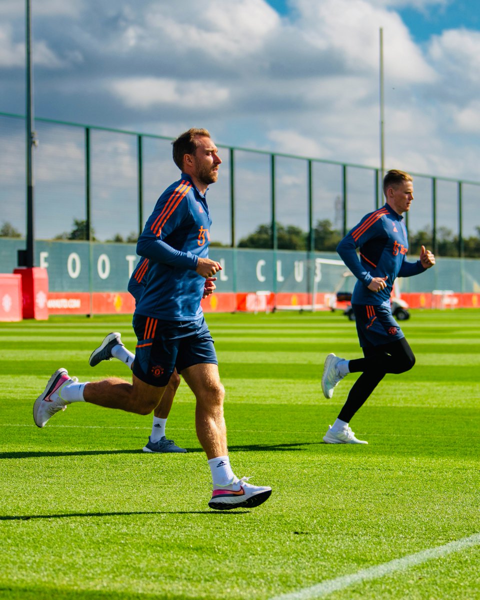 ManUtd's tweet photo. Recovery mode 👊🏃‍♂️

#MUFC || #PL https://t.co/SpGjUrS39R